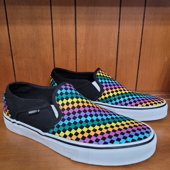 Vans Shoes - Vans Asher Rainbow Check Women's Sneakers Women's sz 9.